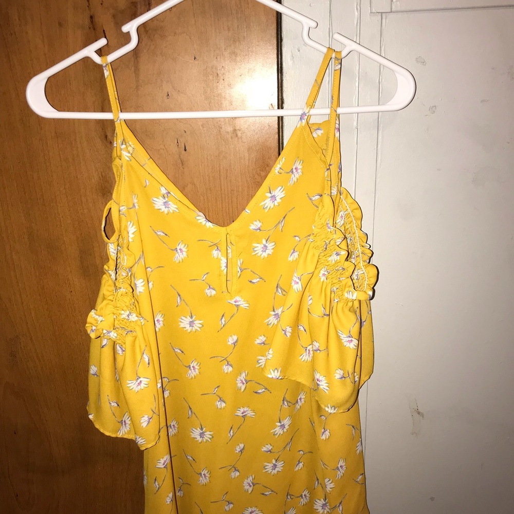 Off shoulder shirt
